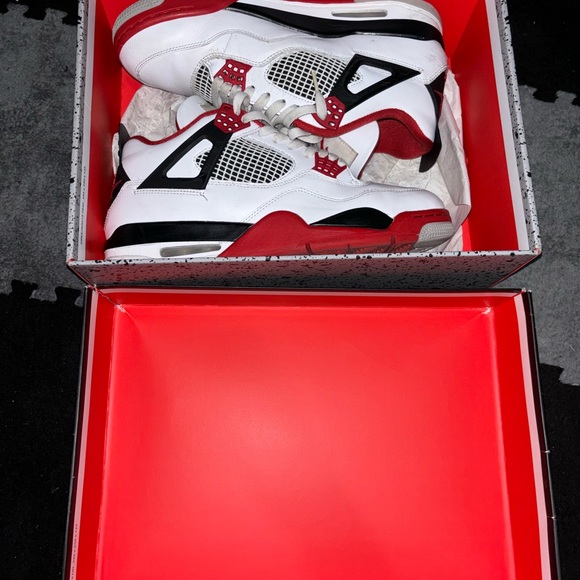 Jordan 4 fire red - Picture 5 of 6